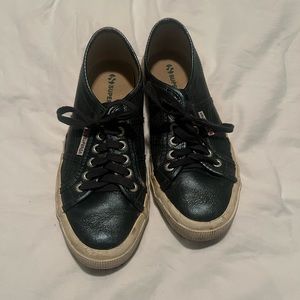 Dark blue supergas size 8.5